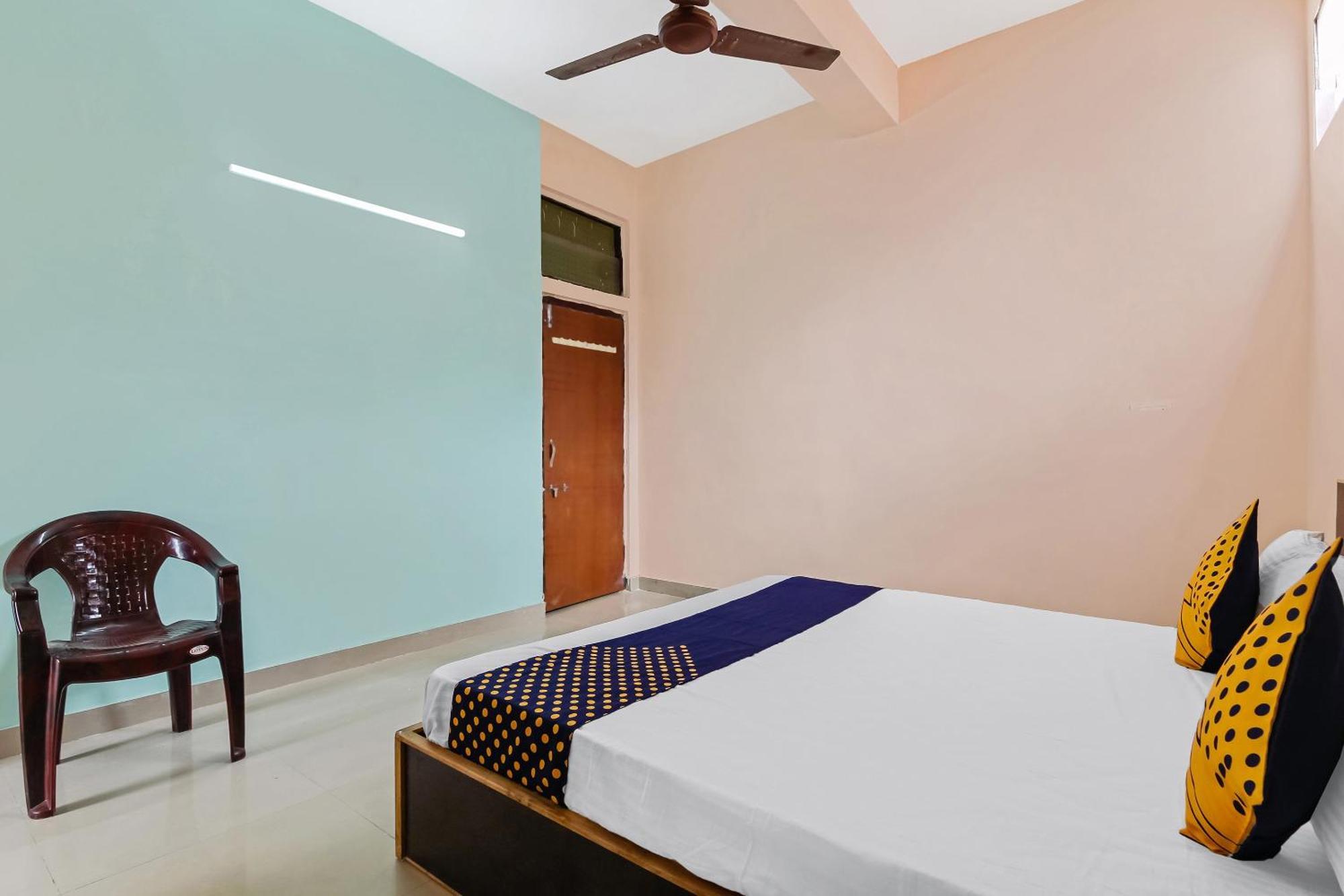 Spot On Sitara Grand Lodge Warangal Eksteriør billede
